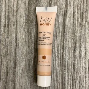 Hey honey trick and treat cc moisturizing cream